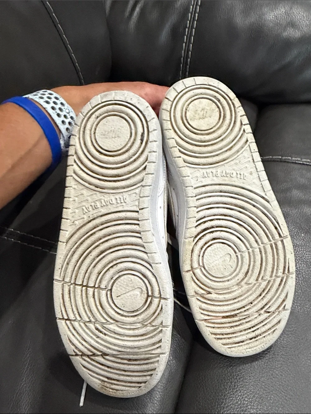 Nike kids low